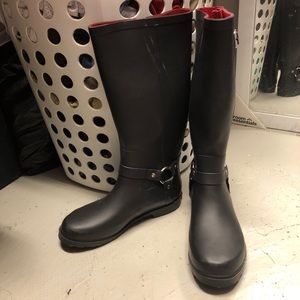 Dirty Laundry Black Rain Boots
